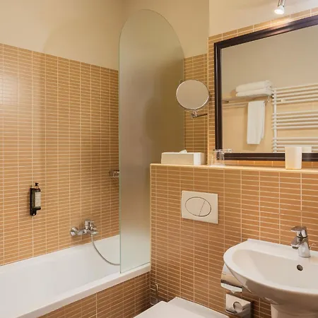 Escala & 4* בודפשט