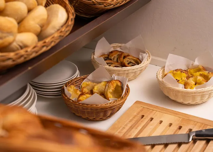 Escala & Ξενοδοχείο