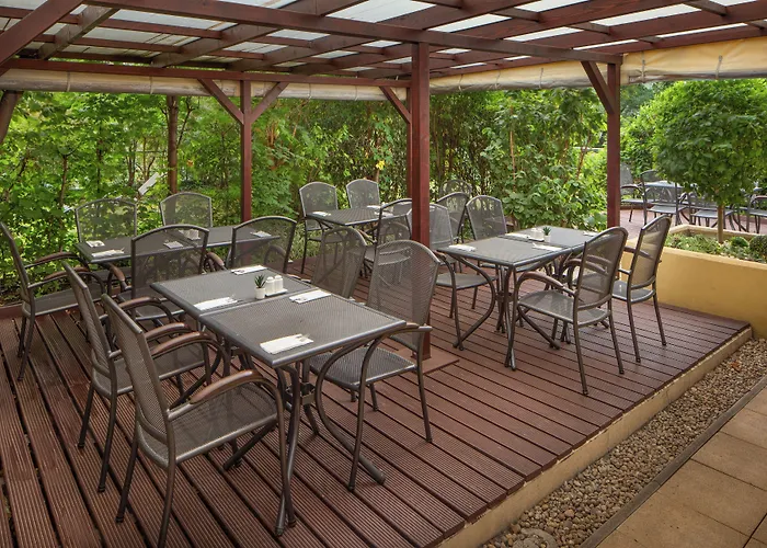 Escala & Βουδαπέστη