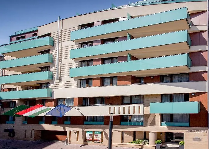 Ξενοδοχείο Escala & 4*