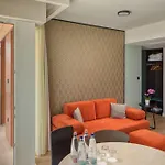 Escala & 4* Budapest