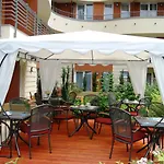 Hotel Escala & 4*