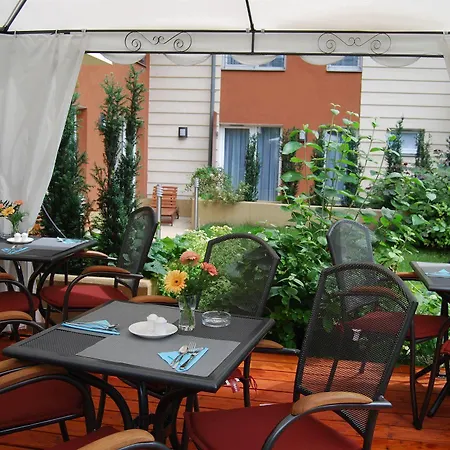 Escala & 4* Budapešť