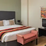 Escala Hotel&suites 4*