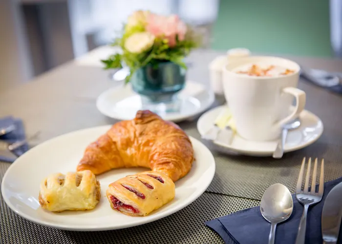 Escala & Отель 4*