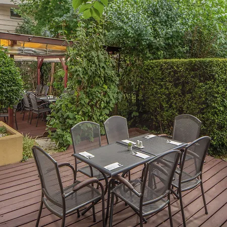 Escala & מלון 4*