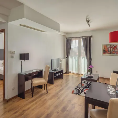 Escala & מלון 4*