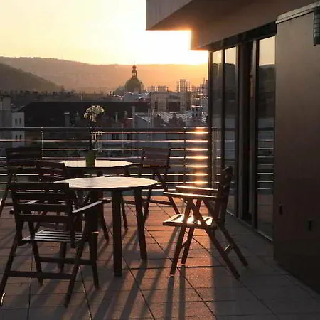 Escala & מלון 4*